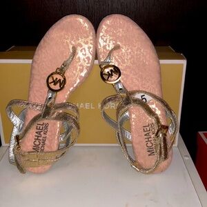 MK Sandals Made in USA 🇺🇸 4 Tagged 5